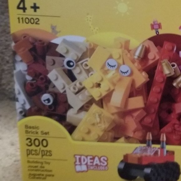 Lego Classic 11002 (Retired Set) - 300 pieces - Picture 3 of 4